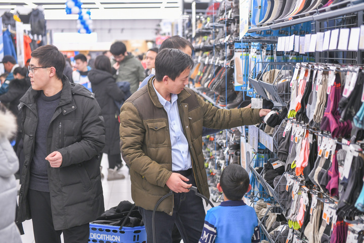 迪卡侬全国最大店,迪卡侬最近门店