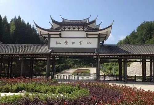 一天一块钱免费一整年！有福卡，尊享吃喝玩乐购特权，本地特惠生活一网打尽