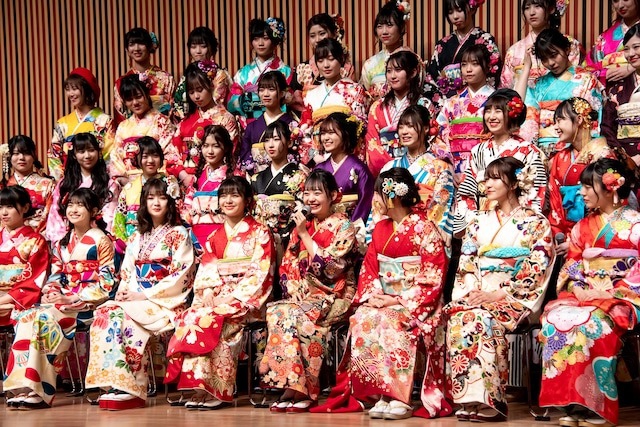 akb48女团48人一起舞台,akb48的成员资料