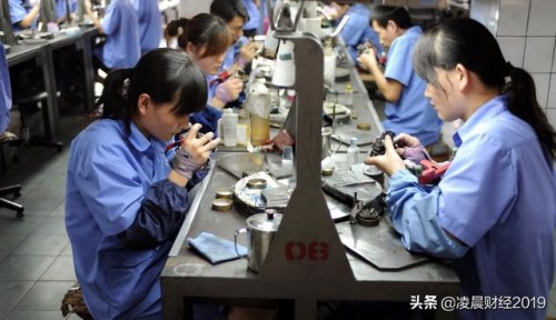 传统工业转型困难原因,传统企业转型难还是升级难