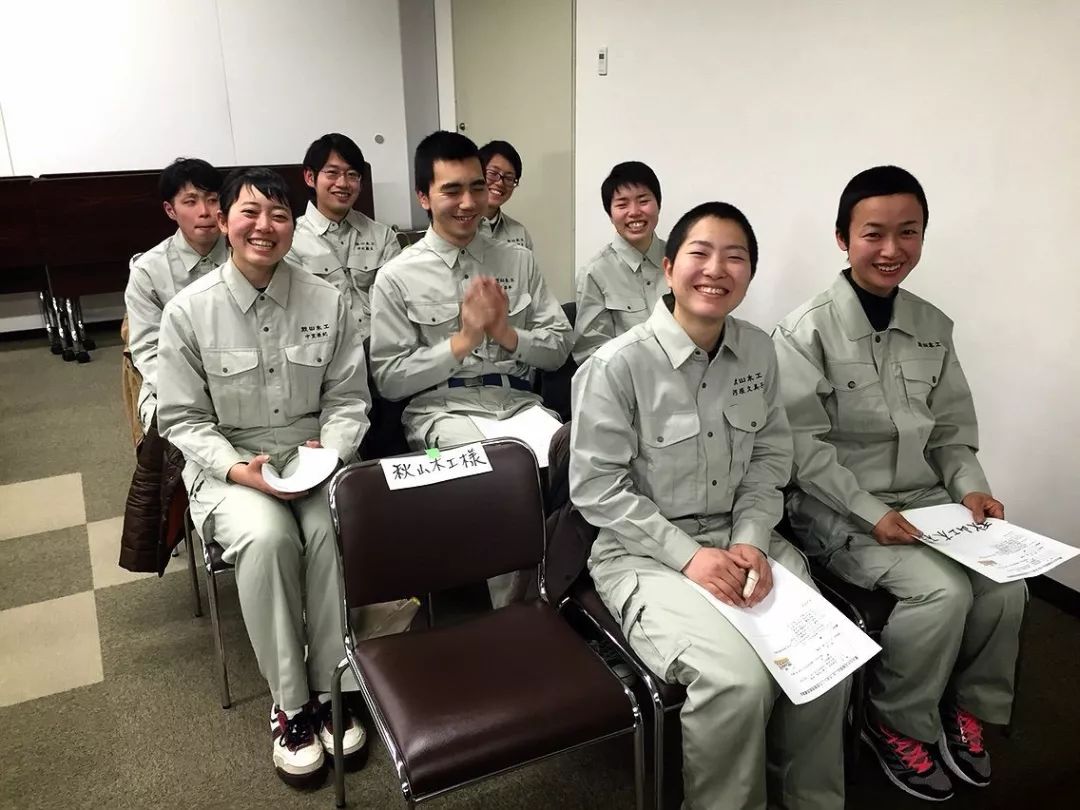 8年不许用手机、不许谈恋爱，他痛骂过的60个光头后来都成了日本大师...