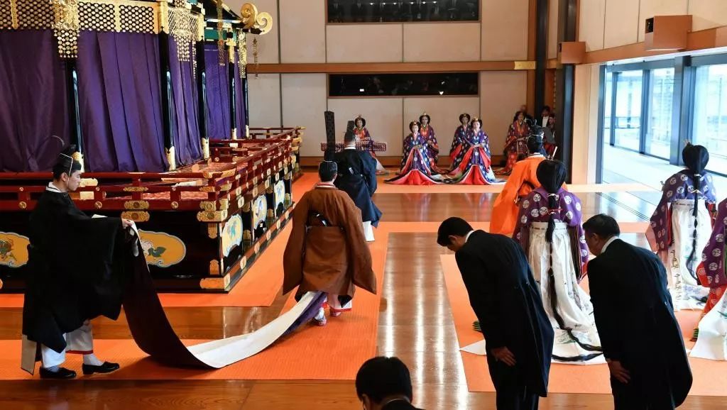 8年不许用手机、不许谈恋爱，他痛骂过的60个光头后来都成了日本大师...