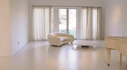 1.7亿买豪宅只为放球鞋?她说:老娘买鞋的快乐只有3秒