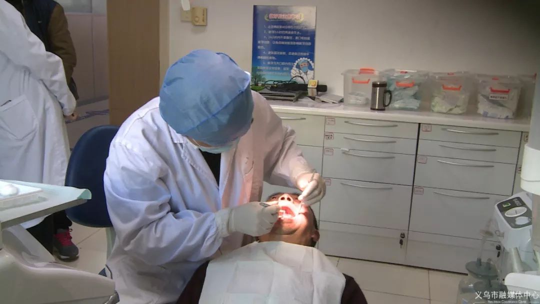 什么情况给牙医送锦旗,现在医生收到的各种锦旗