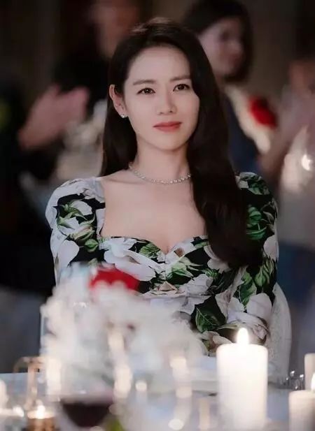 孙艺珍电视剧同款,孙艺珍电视剧穿搭