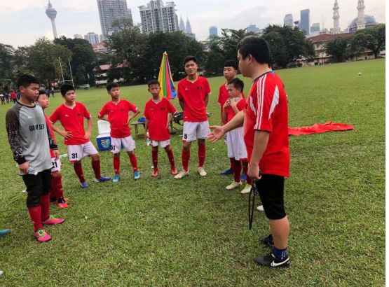 球逢对手，黄冈体校0-0战平维多利亚学院（U13）