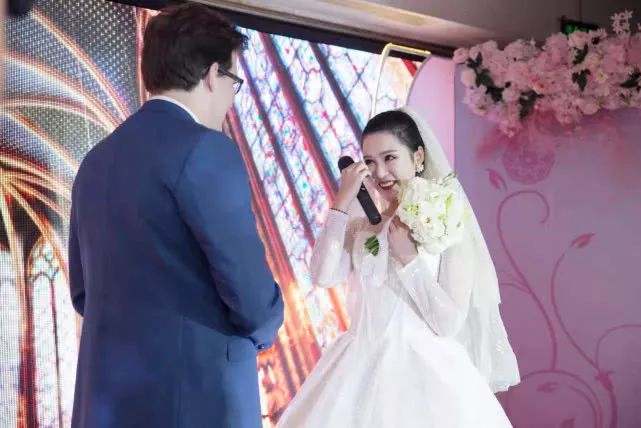 东北27岁姑娘裸嫁老外！洋婆婆的礼物是：旧自行车和洗衣机