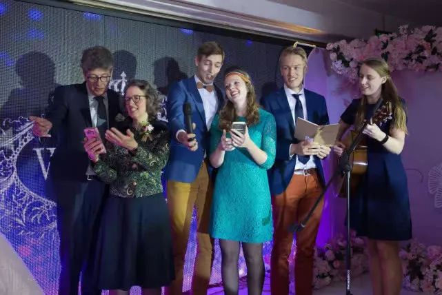 东北27岁姑娘裸嫁老外！洋婆婆的礼物是：旧自行车和洗衣机