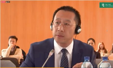 歌迷球迷，法学院的这位老师我太可了！