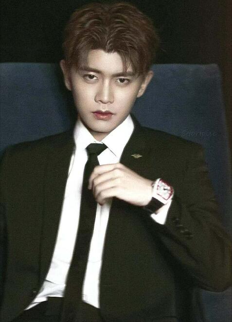 任嘉伦三个大神,任嘉伦的那些神仙操作