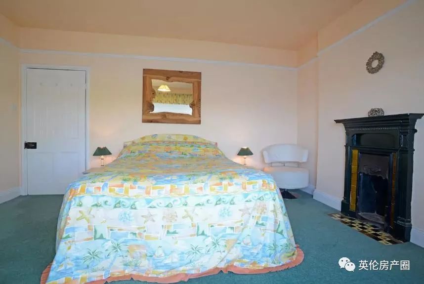 往前再走一步是万丈深渊,往前一步或许是万丈深渊