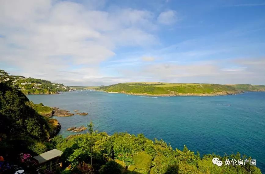 往前再走一步是万丈深渊,往前一步或许是万丈深渊