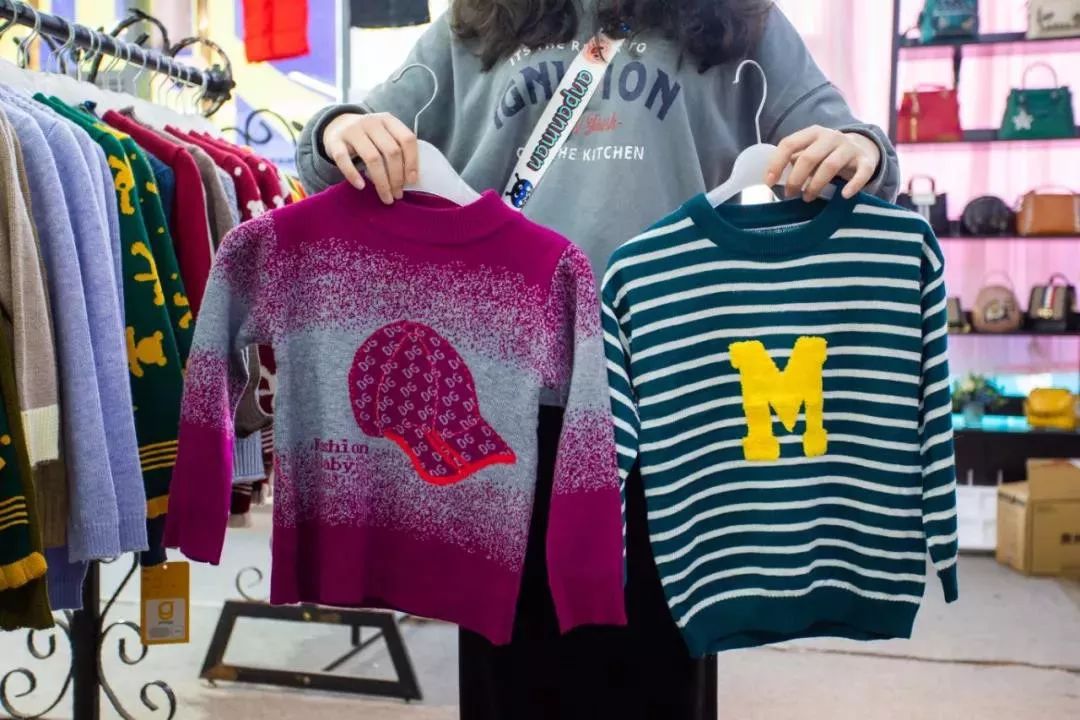 羽绒城清仓特价直播,羽绒服装清仓