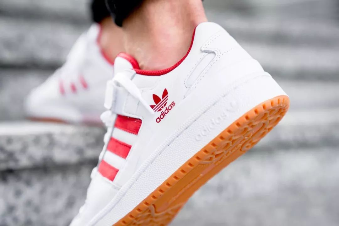 《每周冷门球鞋大赏》|这双被知名球鞋店相中的Diadora,让我梦回当初