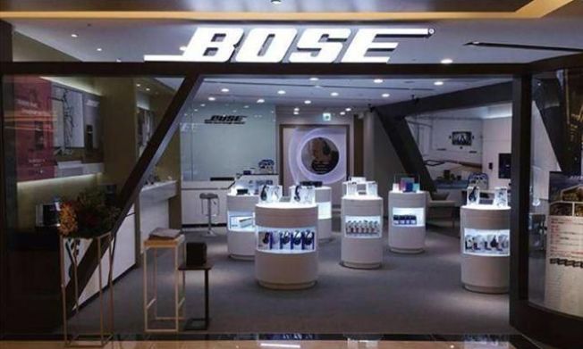 可口可乐中国首家线下店落地上海；中国李宁故宫神武门开店；马云上海再开酒吧|猫头鹰商业周报