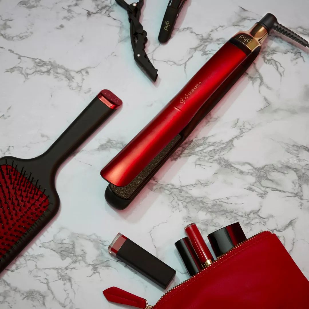 过时的丝巾绑头发,丝巾扎头发蝴蝶结造型