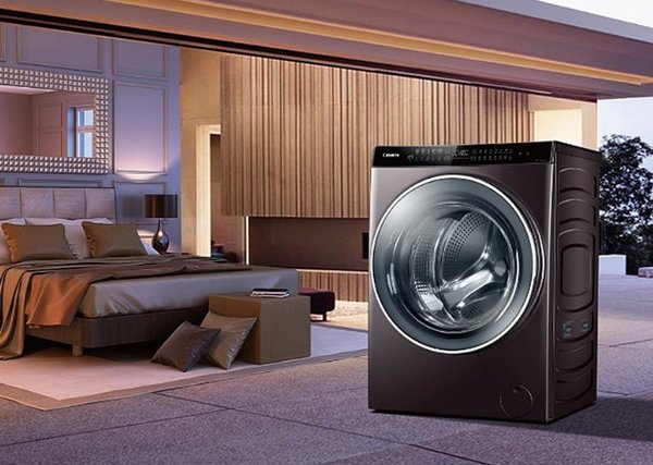 羽绒服脏了怎么洗最合适,羽绒服脏干洗店能洗干净吗