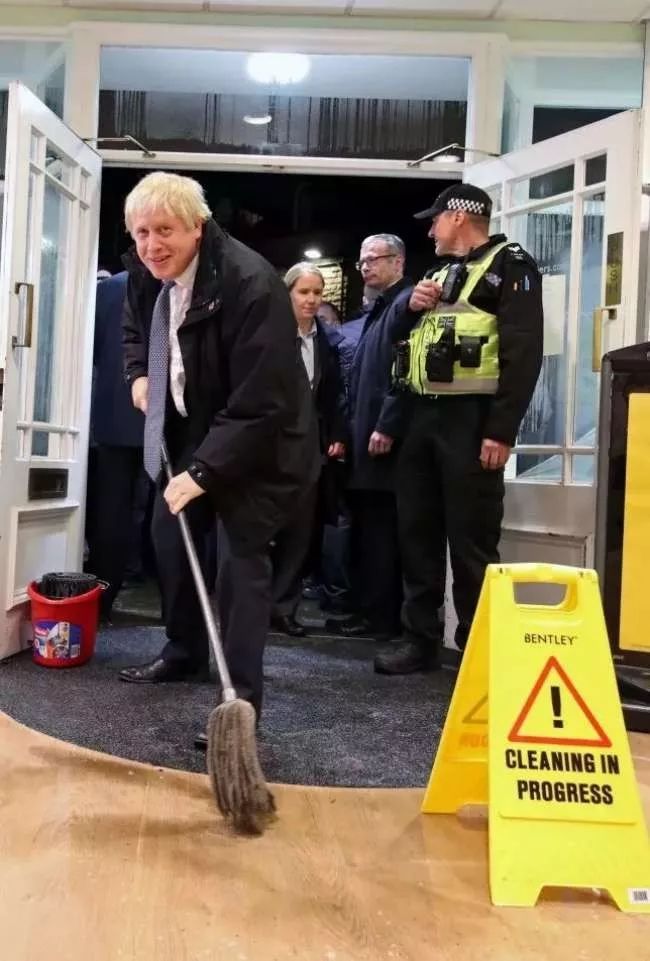 他44岁当市长,55岁当英国首相:躬身入局,方能成事