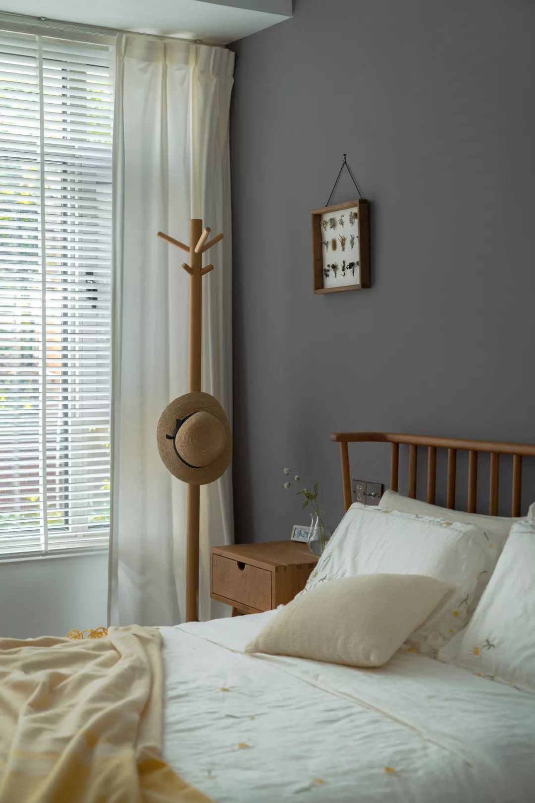 她家院子比房子还大，足足有80m²，在城里也能过得像李子柒