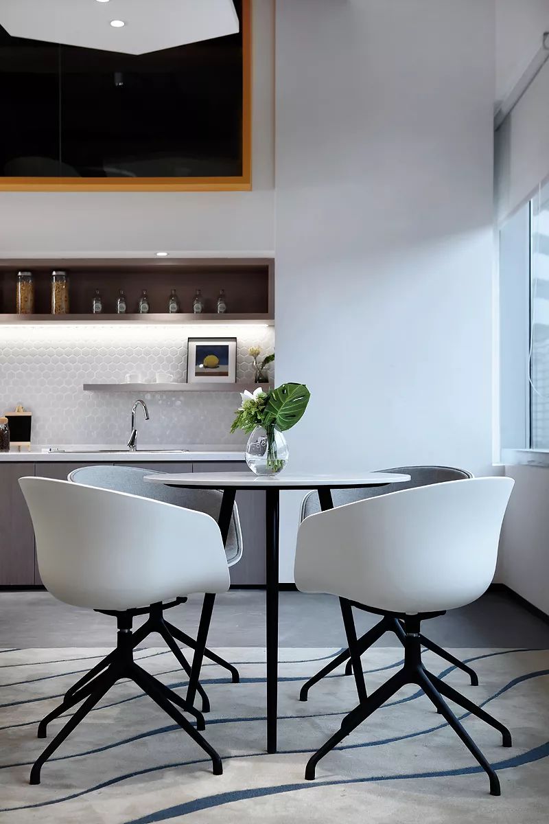 2000平方共享办公设计,联合办公室共享办公空间设计