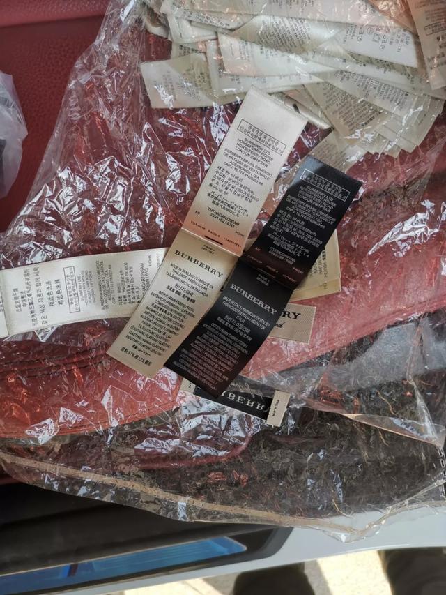 破获一起特大假冒注册商标案件,特大假冒注册商标案属于犯罪吗