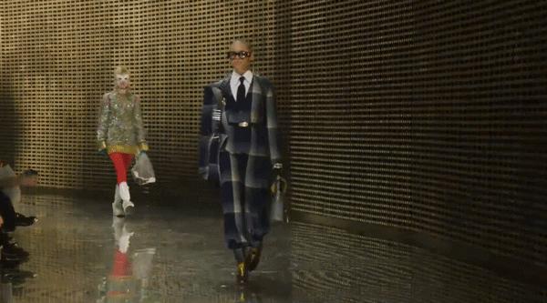 孙艺珍穿的真丝裙子,玄彬孙艺珍协商服装