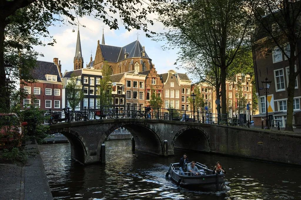 「旅游」限时特价|阿姆斯特丹出发10天9夜,最低697欧起,饱览挪威峡湾,体验极致自然风光的北欧经典邮轮之旅