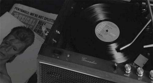 不只是威神V，没想到95后的歌单还藏有这样的怀旧金曲