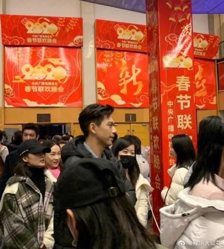 今年春晚“流量”多,看之前记得将这条“认脸”科普贴转给你爸妈