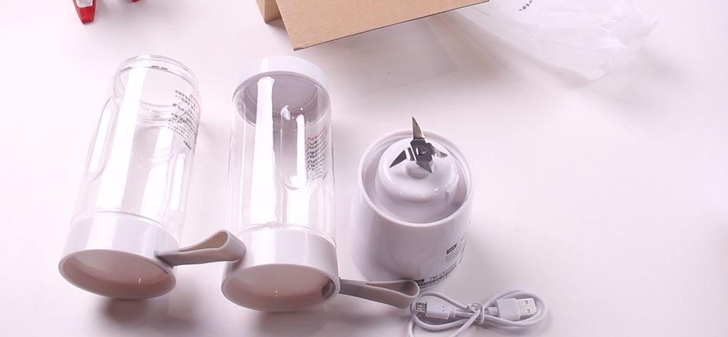 榨汁机便携式推荐500毫升,网红便携式榨汁机什么牌子好