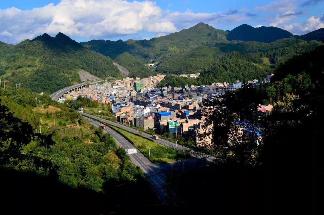 特色小镇如何打造引爆点,打造特色小镇助力持续发展