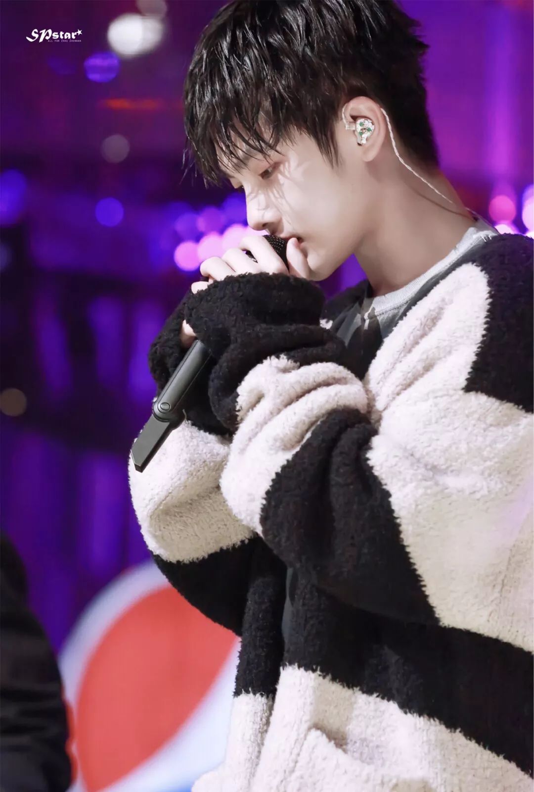 看到周震南的激动,周震南哪一期被狮子吓