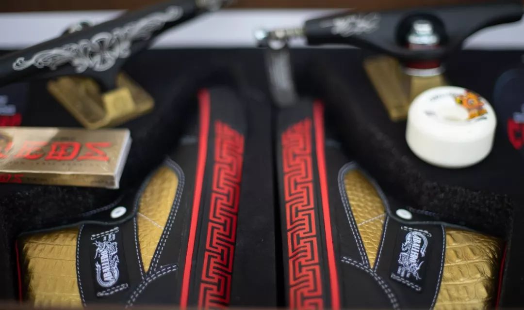 炫耀篇：全球限量30套！VANSCaballero三十周年秀完刷爆友尽圈