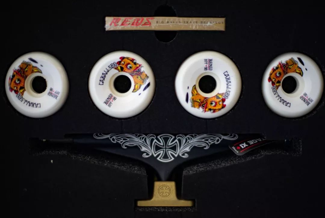 炫耀篇:全球限量30套!VANSCaballero三十周年秀完刷爆友尽圈