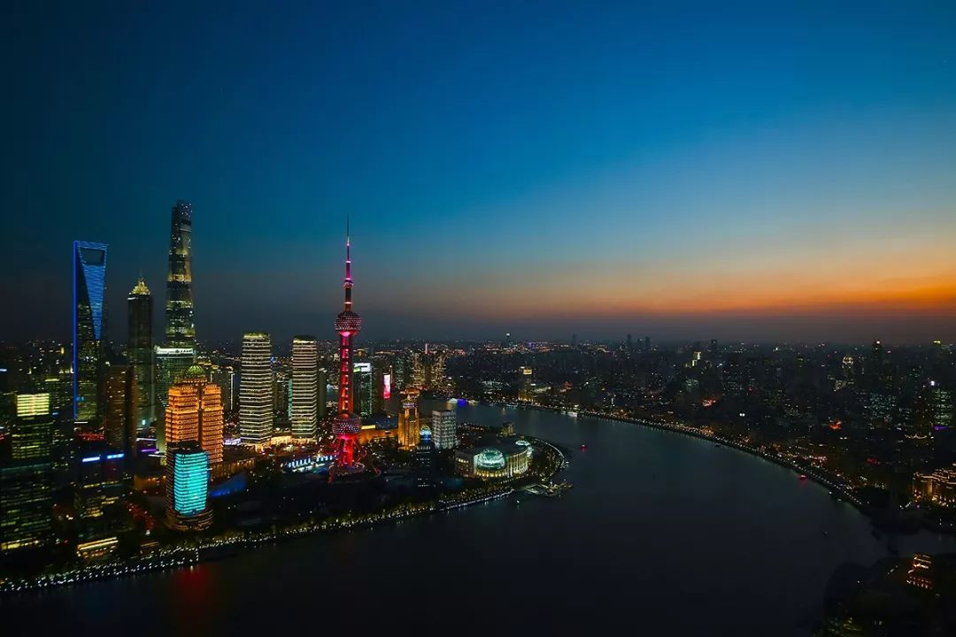 陆家嘴金融中心事件,陆家嘴金融湾最新消息