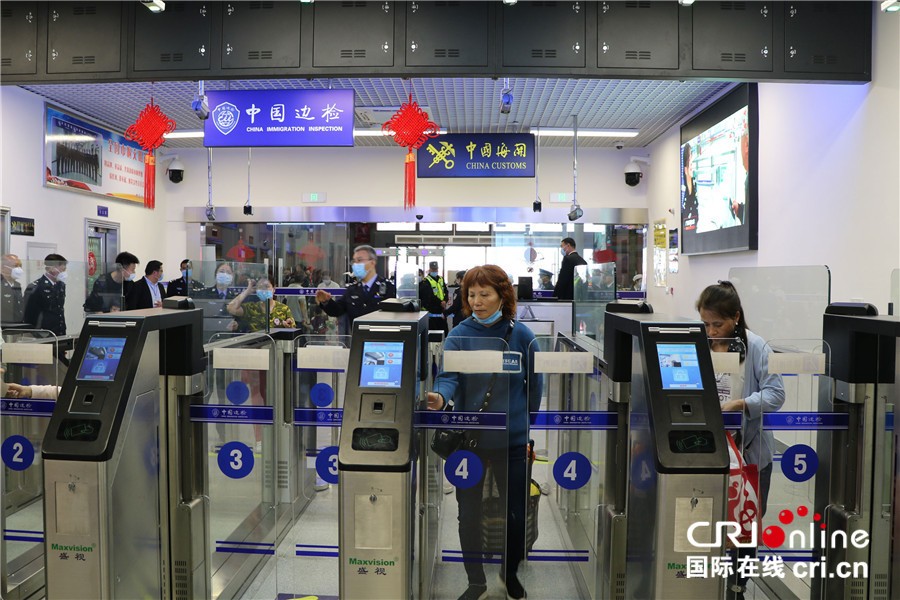 今日珠海拱北口岸出入境情况,珠海湾仔口岸最新过关情况