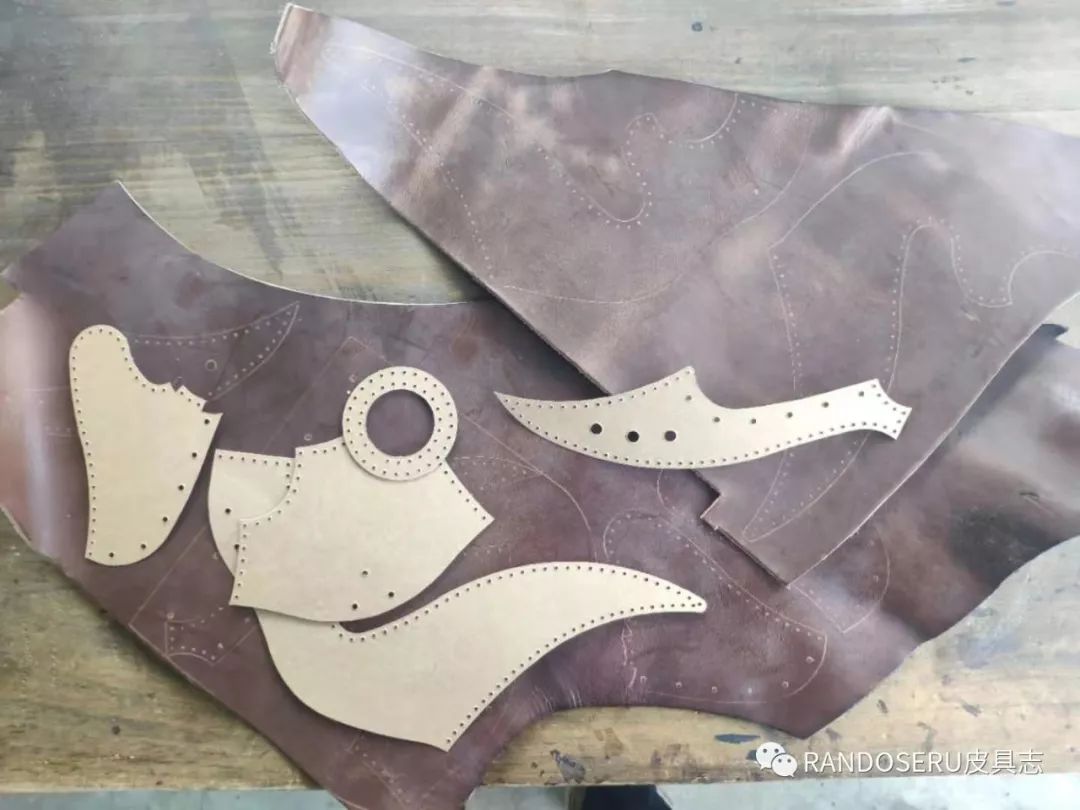 自制头戴式面具,用帽子制作蒙面面具