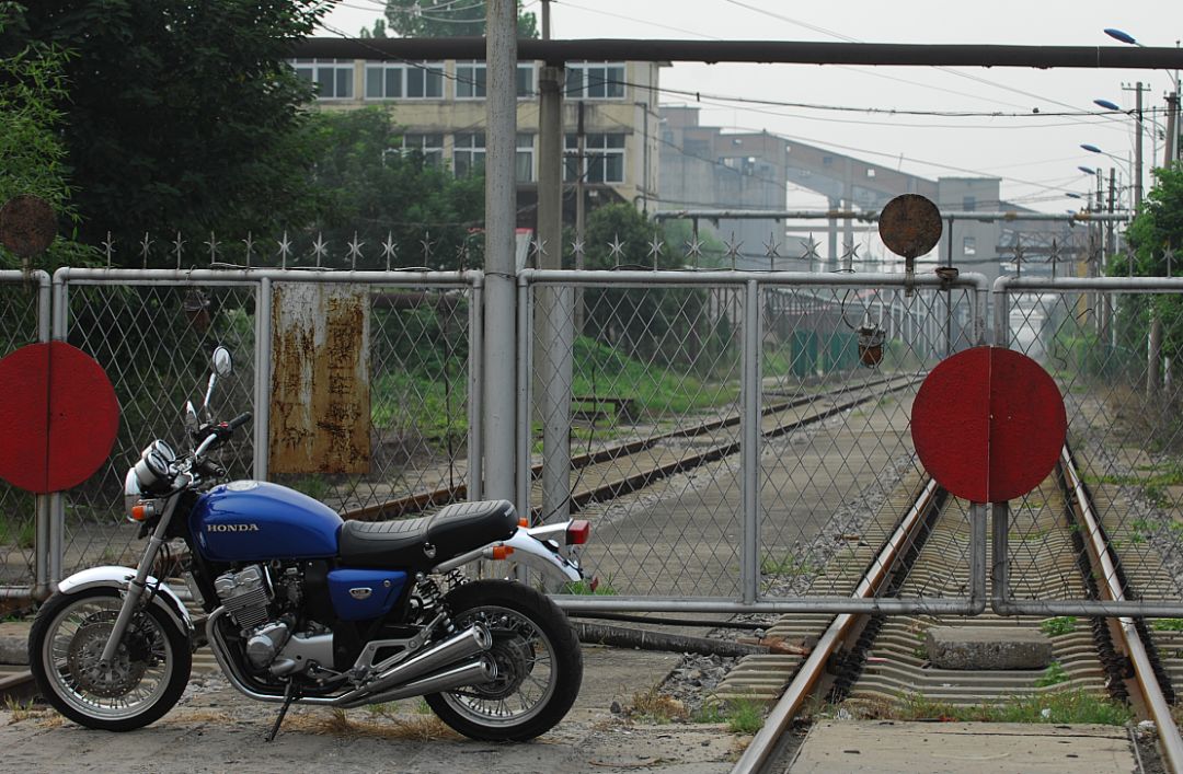 本田cb4002018款试驾,2024款本田cb400试驾