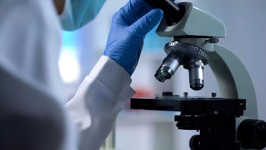 “抗病毒*剂喷**”,能预防新型冠状病毒吗?