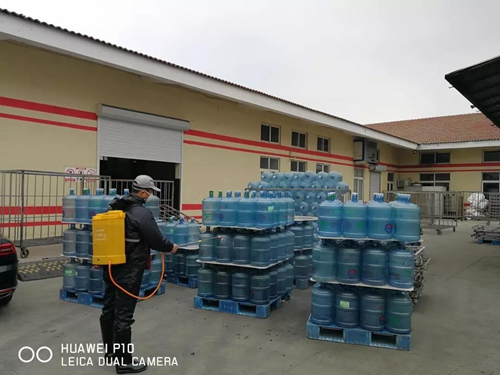 小企业大民生崂矿刺猬网履行国企承诺全力保障岛城市民桶装用水安全