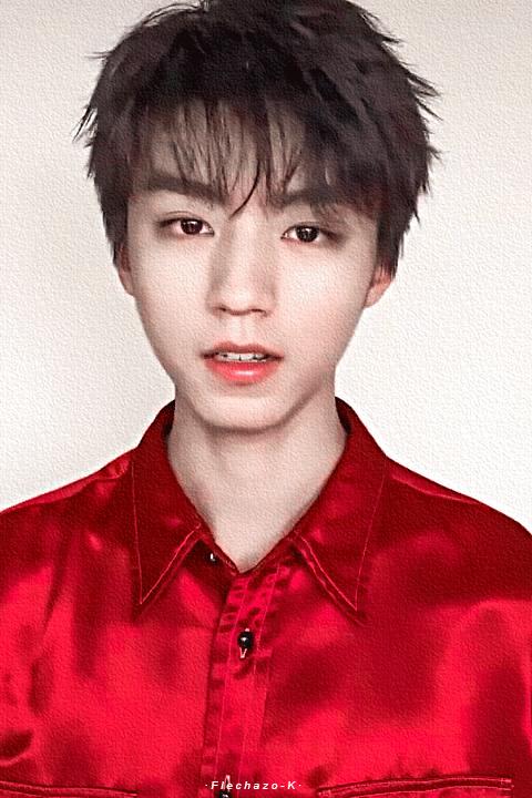 tfboys三周年王俊凯撩人,tfboys10周年王俊凯神图