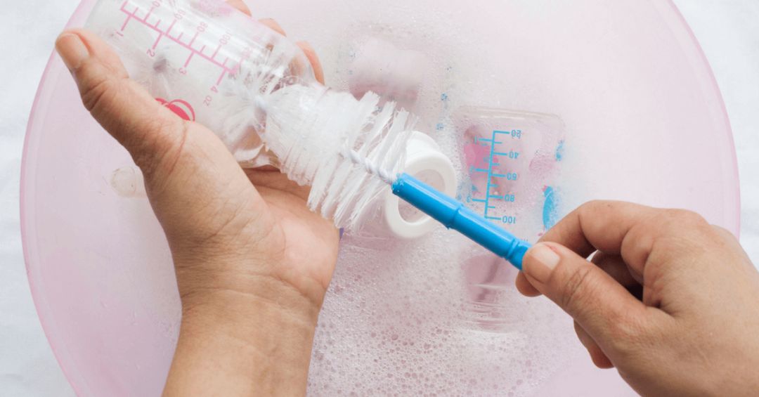 8个儿童用品的清洁和消毒问题（包括餐具、玩具和衣物）