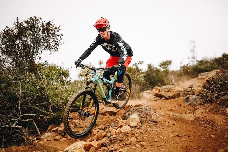 压岁钱山地车升级教程,山地车前叉升级