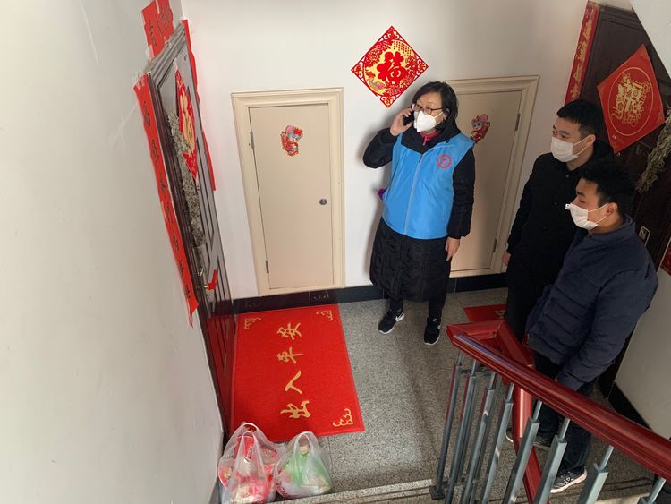 你在家安心隔离我负责代购上门！济南市历下区龙洞街道志愿服务暖人心