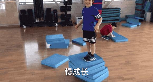 适合孩子在家玩儿的运动,适合小朋友玩的亲子运动
