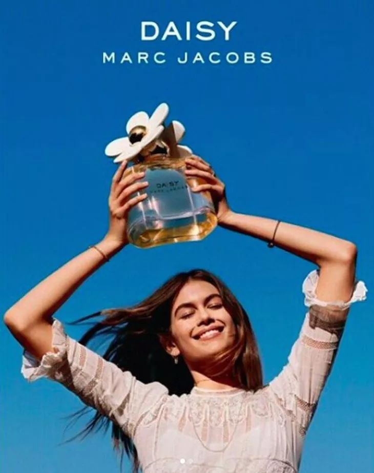 时髦办|18岁的Kaia怀孕了？？？其实LV太子妃也是19岁当妈妈的