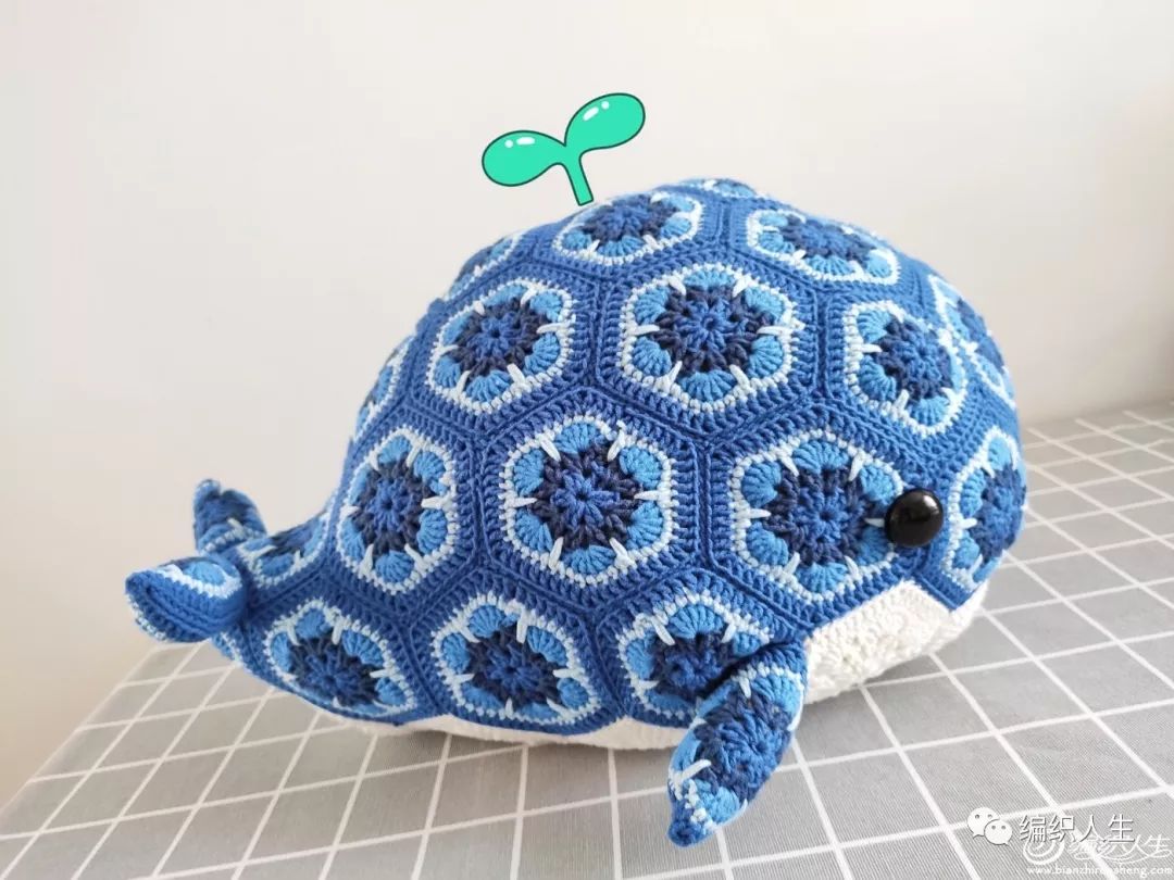 新手也能学会！毛线编织钩针非洲菊拼花鲸鱼（附图解）