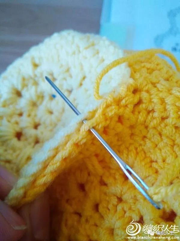 新手也能学会！毛线编织钩针非洲菊拼花鲸鱼（附图解）