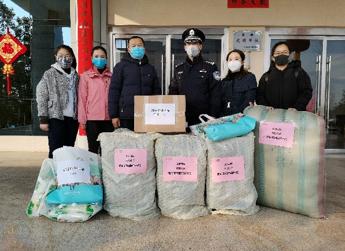 赞！菏泽市旅行社协会积极捐款，导游境外带回口罩等物资