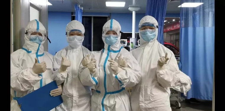 那位在电话里崩溃咆哮的医生到底经历了什么?